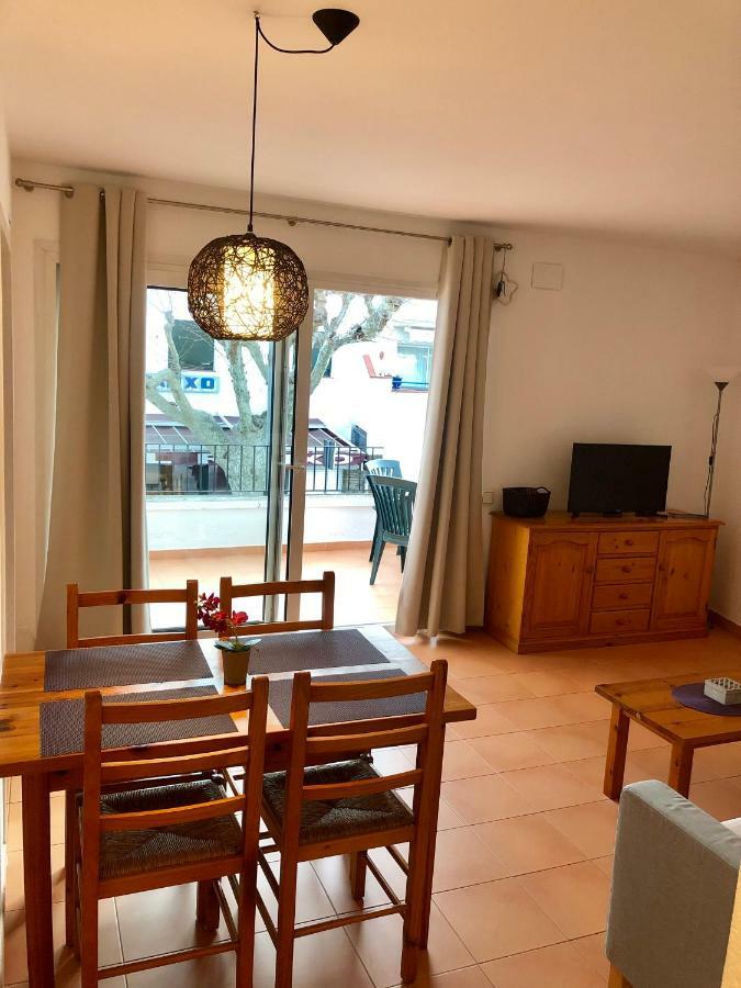 Apartaments S'Arenella Кадакес Екстериор снимка