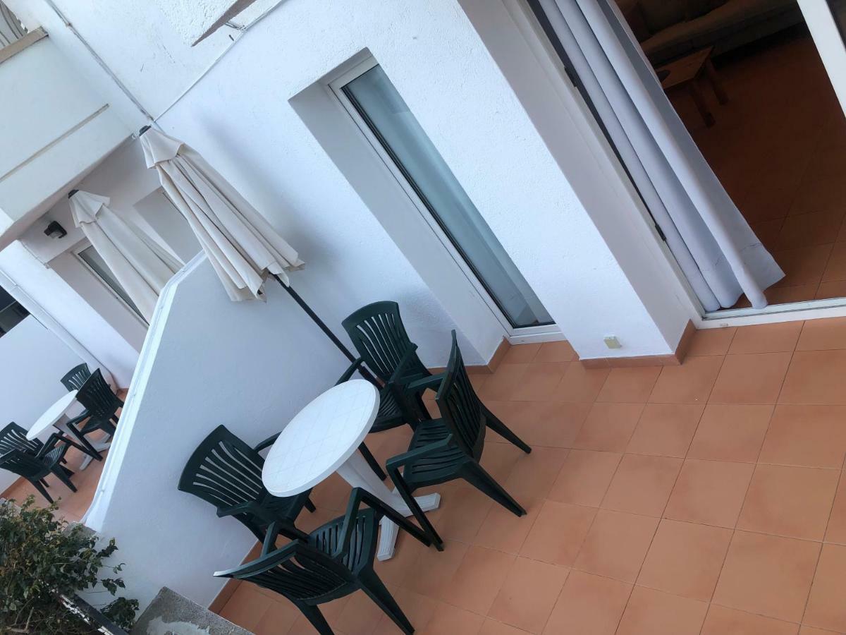 Apartaments S'Arenella Кадакес Екстериор снимка